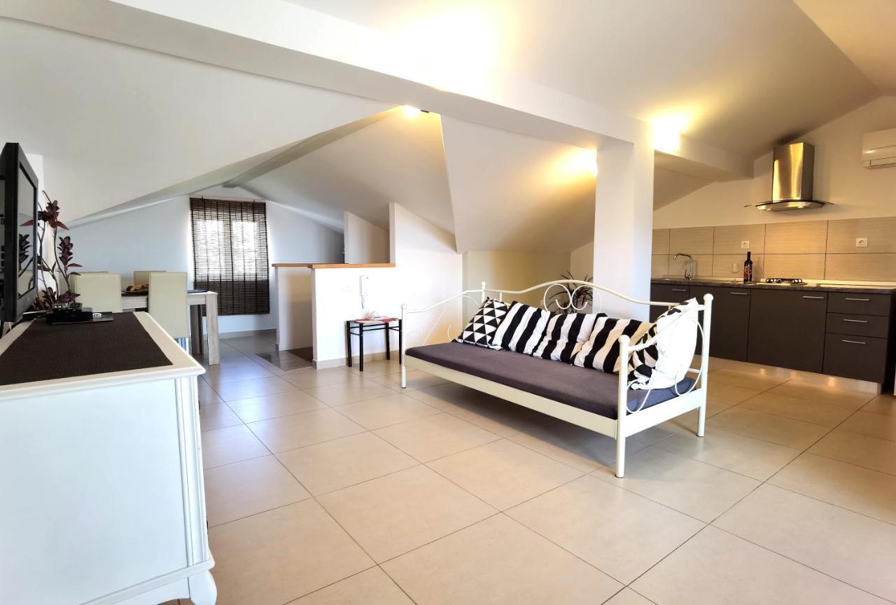 Apartments Ella شيبينيك المظهر الخارجي الصورة