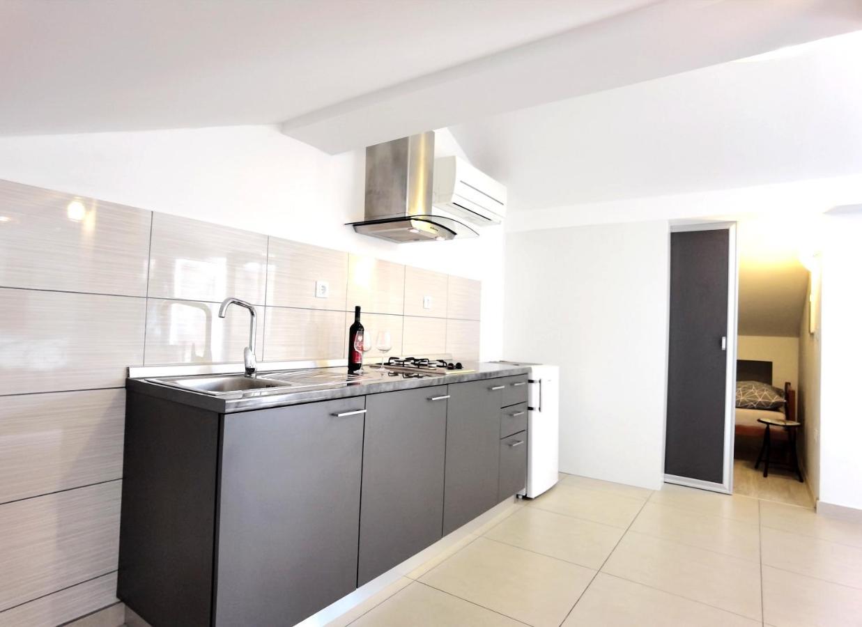 Apartments Ella شيبينيك المظهر الخارجي الصورة