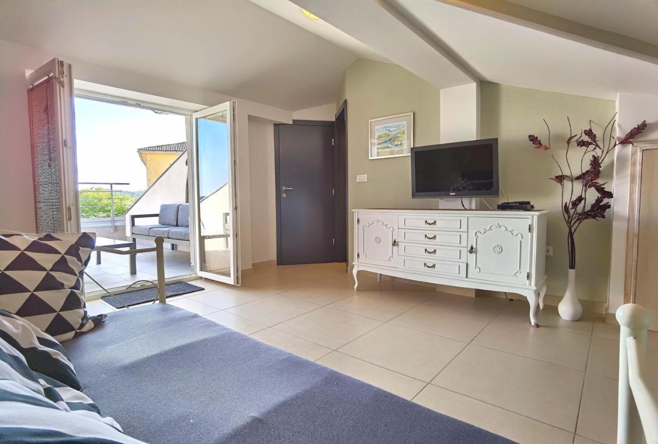 Apartments Ella شيبينيك المظهر الخارجي الصورة