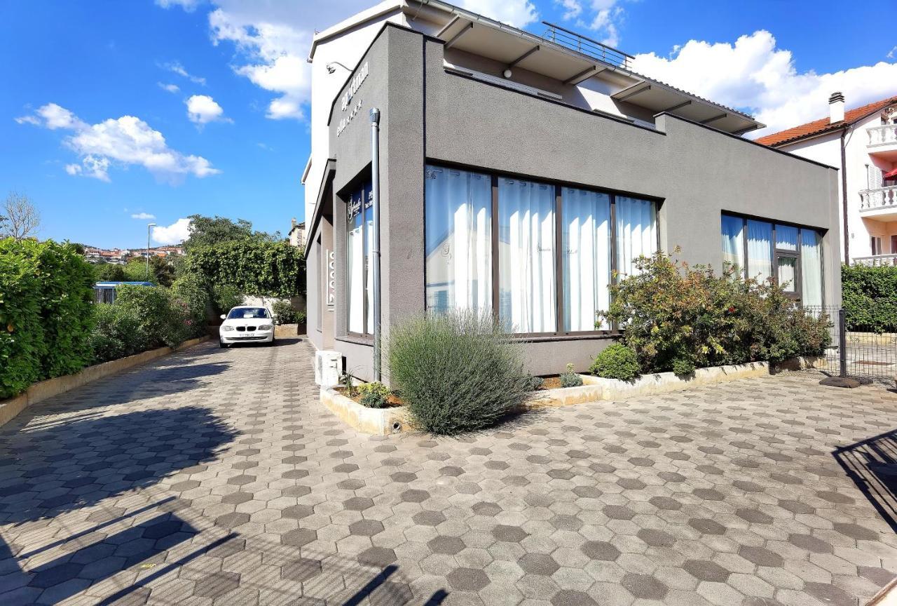 Apartments Ella شيبينيك المظهر الخارجي الصورة