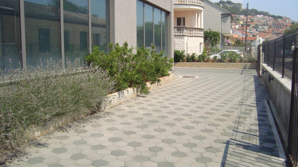 Apartments Ella شيبينيك الغرفة الصورة