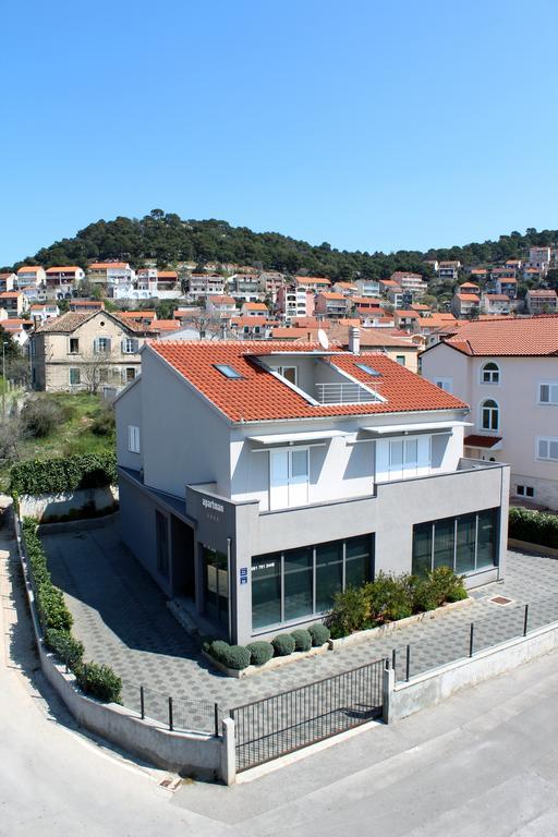 Apartments Ella شيبينيك الغرفة الصورة