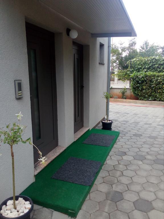 Apartments Ella شيبينيك المظهر الخارجي الصورة